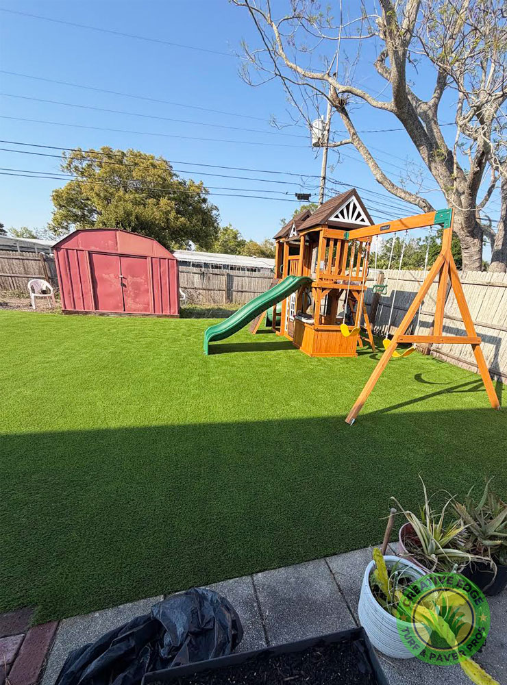CreativeEdgeTurf-Florida-Residential-Playground-Gallery01